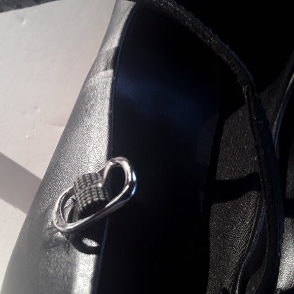 So Danca Black size M7L/CH 50 character shoes w/ buckle strap and 1 1/2" heel - Picture 2 of 8